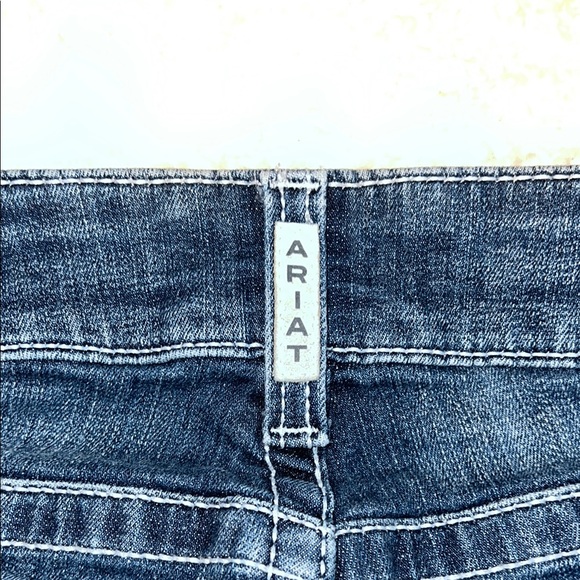 Ariat Blue Boot Cut Jeans with Classic Denim Wash SZ 30 - Picture 11 of 15